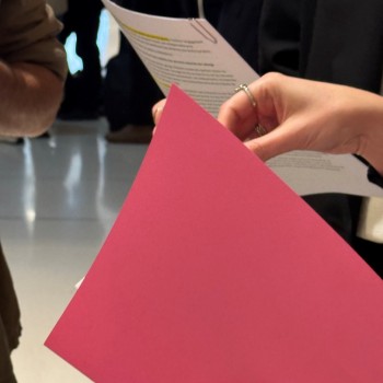 Rechtsteam bereitet sich in Paris vor